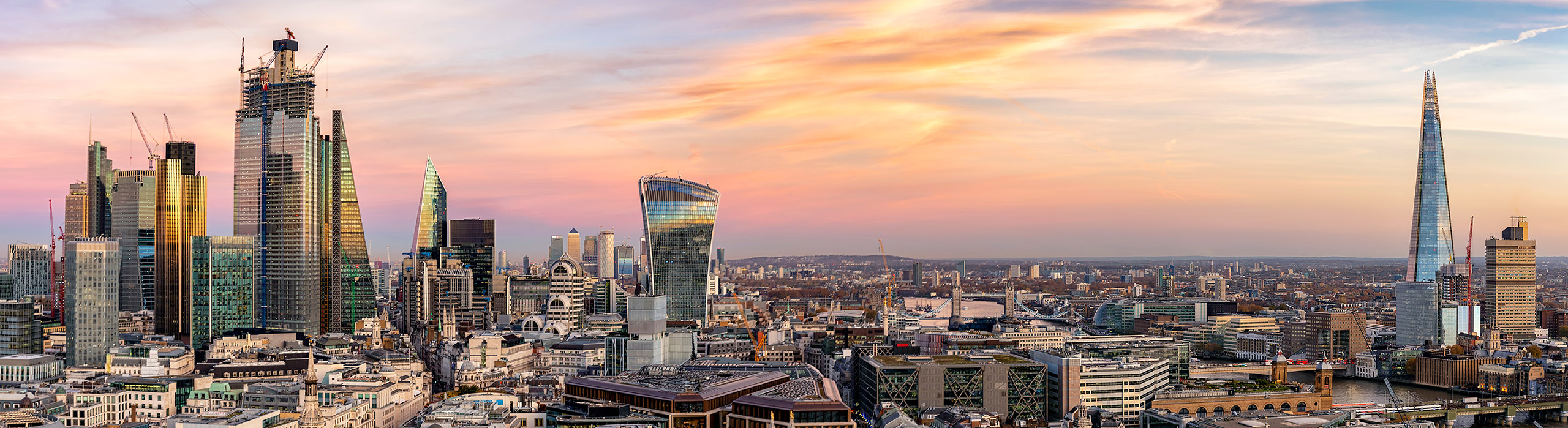 London financial district skyline