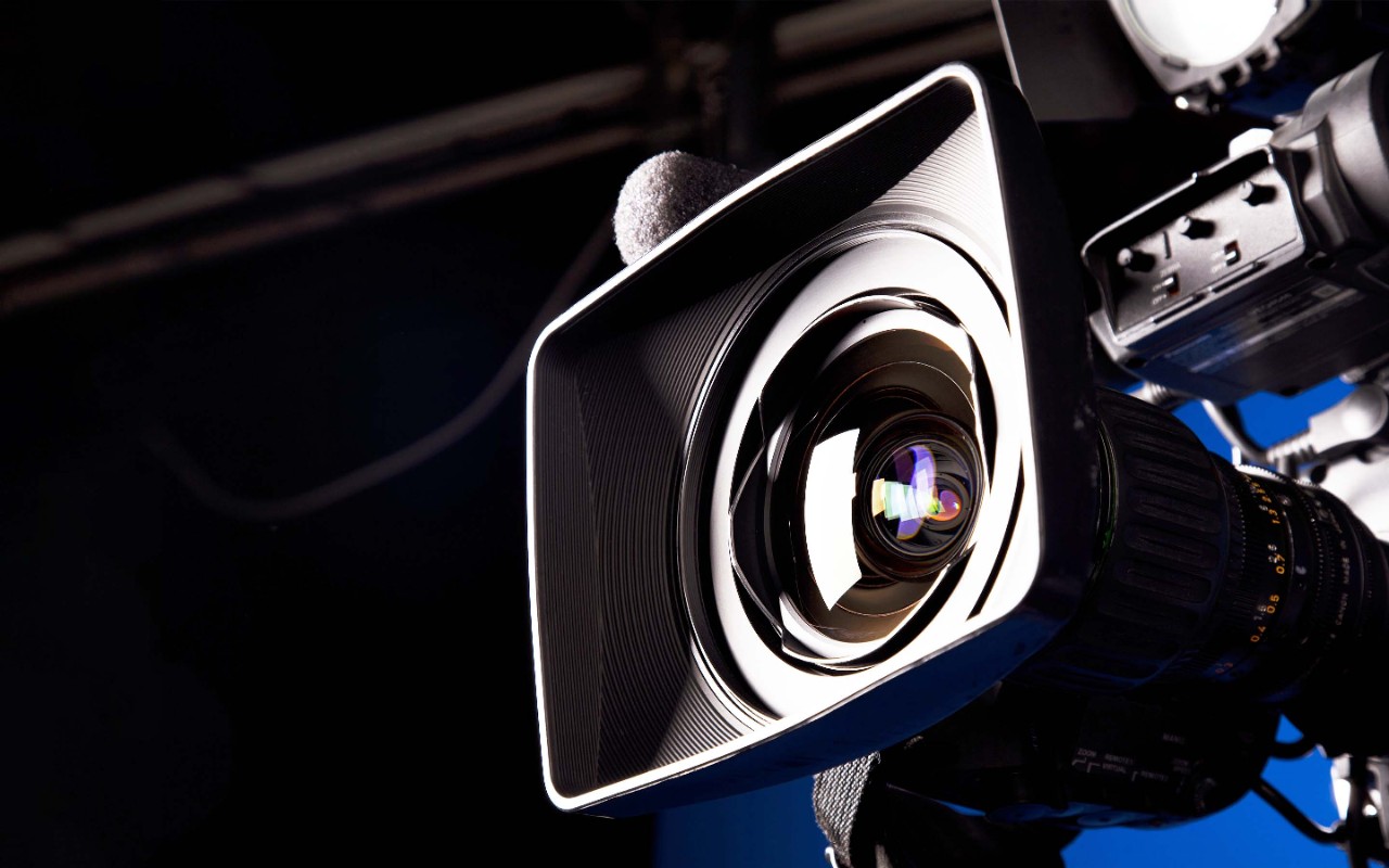 Video camera representing media